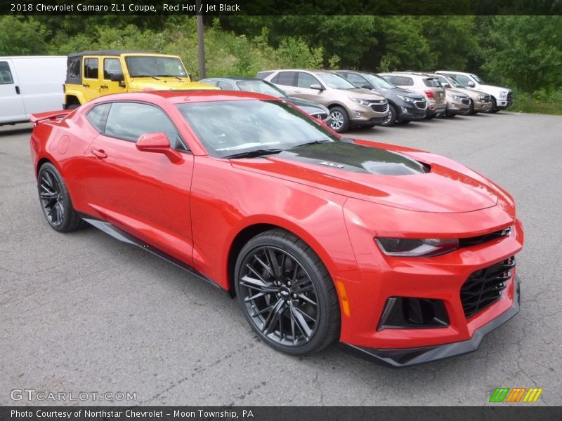 Front 3/4 View of 2018 Camaro ZL1 Coupe