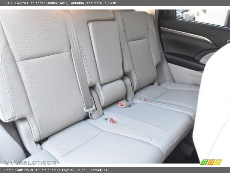 Alumina Jade Metallic / Ash 2018 Toyota Highlander Limited AWD