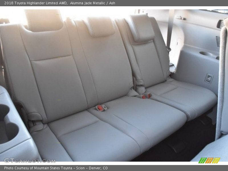 Alumina Jade Metallic / Ash 2018 Toyota Highlander Limited AWD