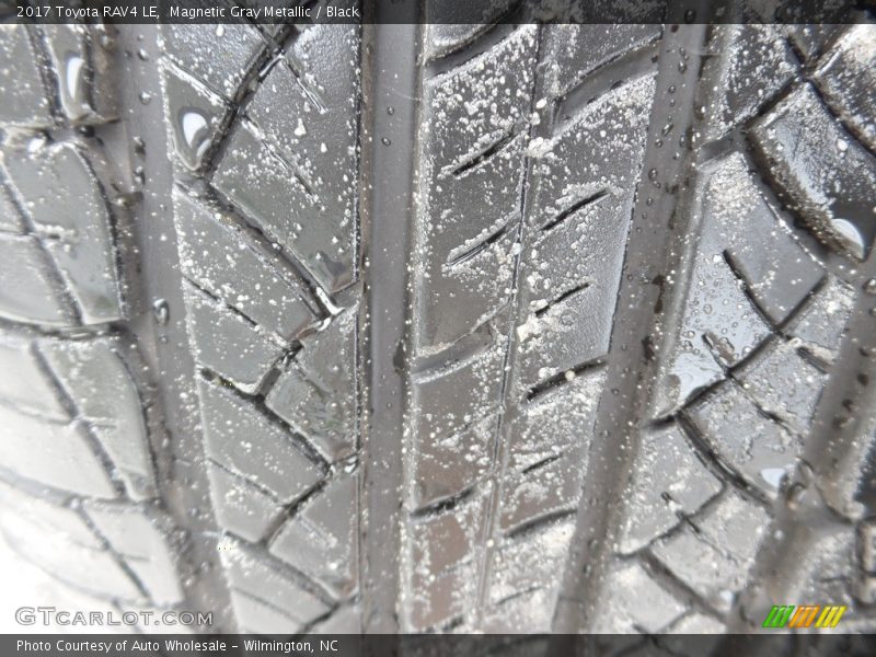 Magnetic Gray Metallic / Black 2017 Toyota RAV4 LE