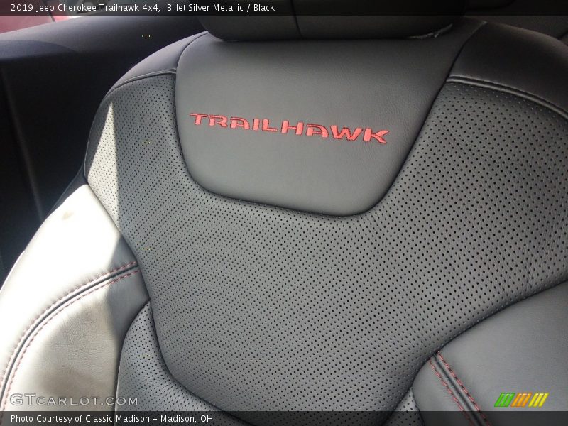Billet Silver Metallic / Black 2019 Jeep Cherokee Trailhawk 4x4