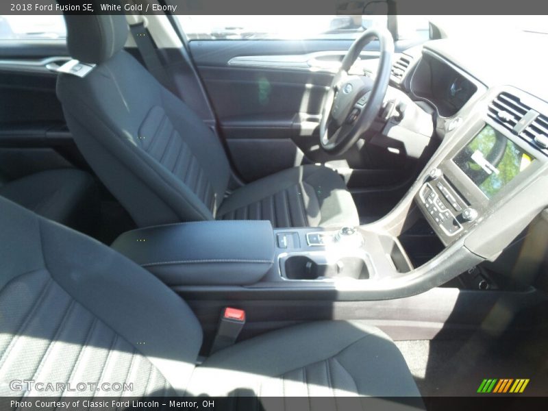 White Gold / Ebony 2018 Ford Fusion SE