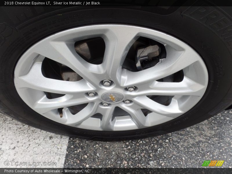 Silver Ice Metallic / Jet Black 2018 Chevrolet Equinox LT