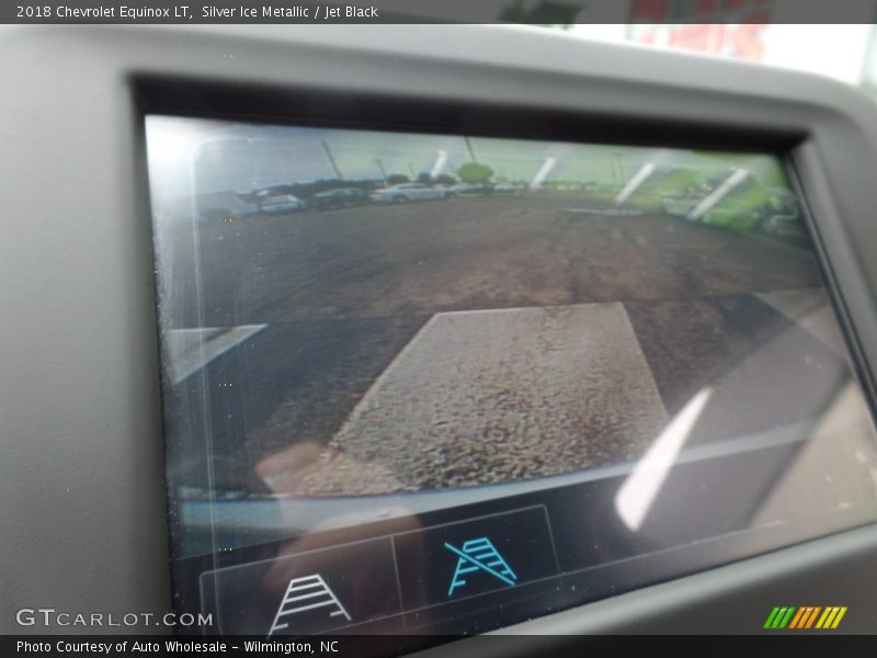 Silver Ice Metallic / Jet Black 2018 Chevrolet Equinox LT