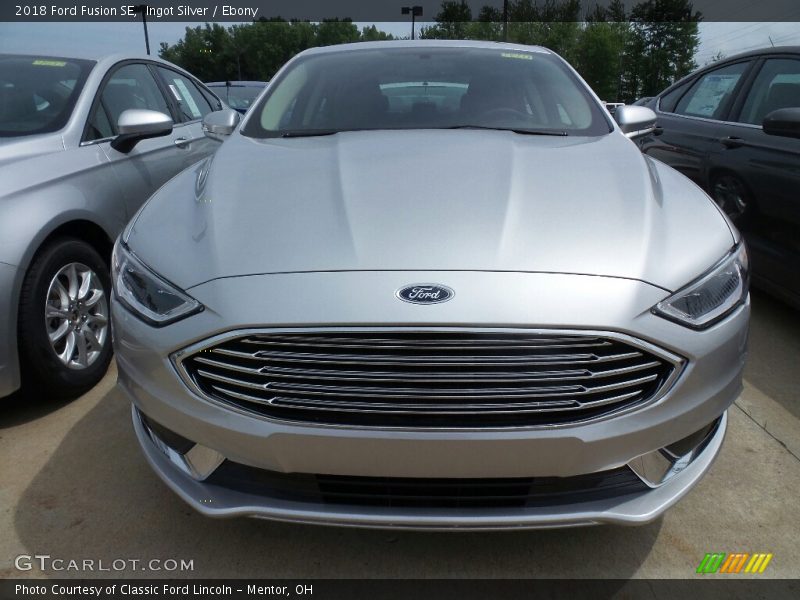 Ingot Silver / Ebony 2018 Ford Fusion SE
