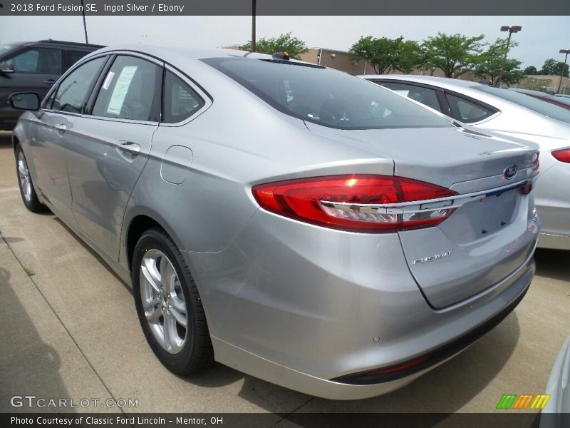 Ingot Silver / Ebony 2018 Ford Fusion SE