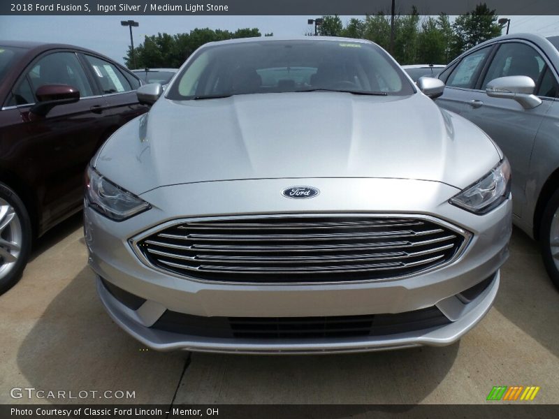 Ingot Silver / Medium Light Stone 2018 Ford Fusion S