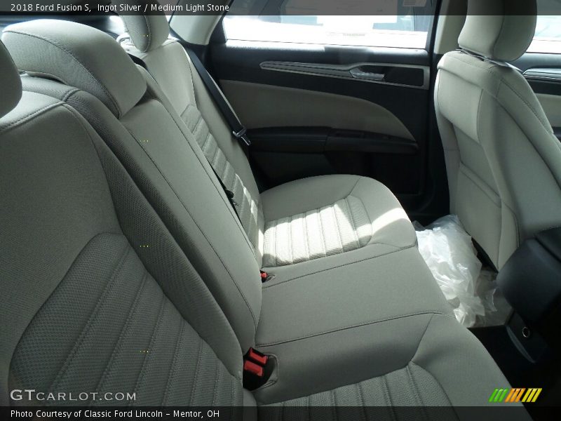 Ingot Silver / Medium Light Stone 2018 Ford Fusion S