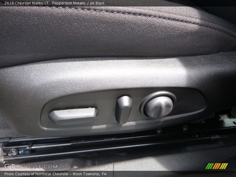 Pepperdust Metallic / Jet Black 2018 Chevrolet Malibu LT