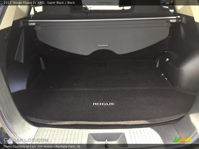 Super Black / Black 2013 Nissan Rogue SV AWD