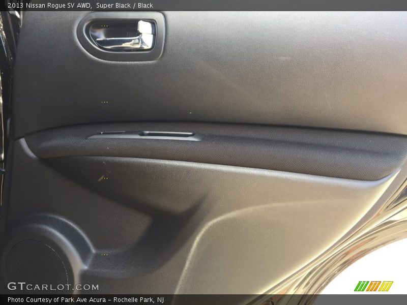Super Black / Black 2013 Nissan Rogue SV AWD