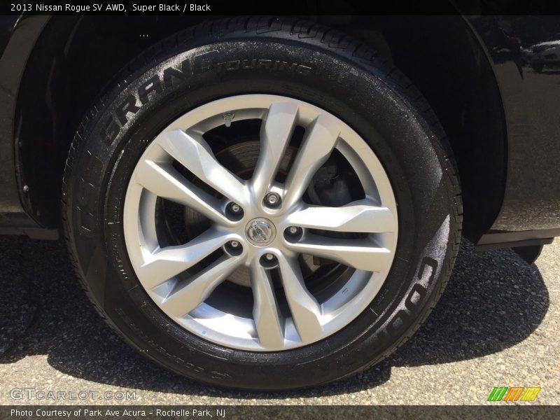 Super Black / Black 2013 Nissan Rogue SV AWD