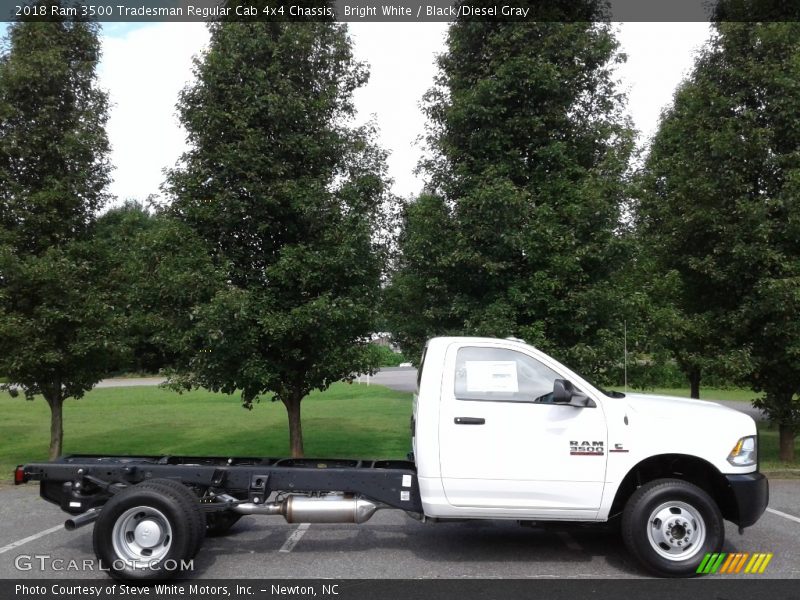 Bright White / Black/Diesel Gray 2018 Ram 3500 Tradesman Regular Cab 4x4 Chassis