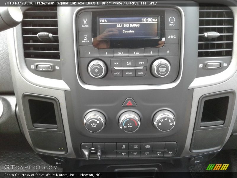 Bright White / Black/Diesel Gray 2018 Ram 3500 Tradesman Regular Cab 4x4 Chassis