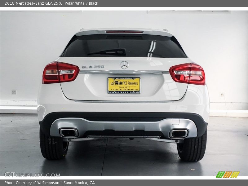 Polar White / Black 2018 Mercedes-Benz GLA 250