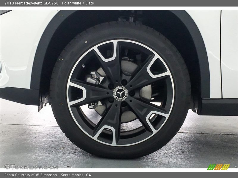 Polar White / Black 2018 Mercedes-Benz GLA 250