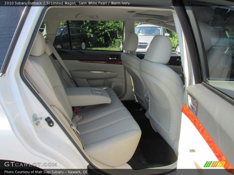 Satin White Pearl / Warm Ivory 2010 Subaru Outback 2.5i Limited Wagon