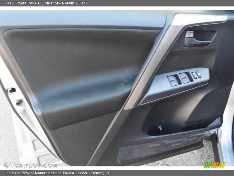 Silver Sky Metallic / Black 2018 Toyota RAV4 LE