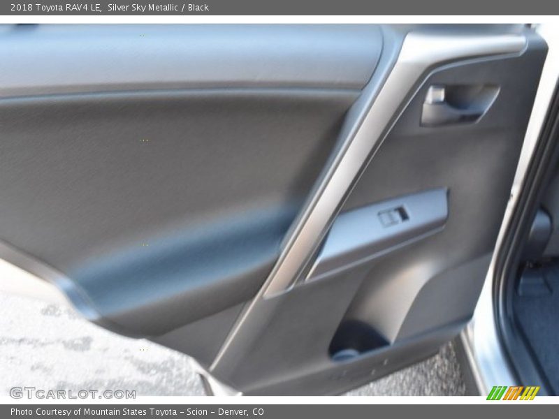 Silver Sky Metallic / Black 2018 Toyota RAV4 LE