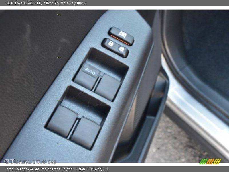 Silver Sky Metallic / Black 2018 Toyota RAV4 LE