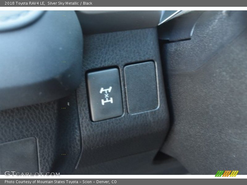 Silver Sky Metallic / Black 2018 Toyota RAV4 LE