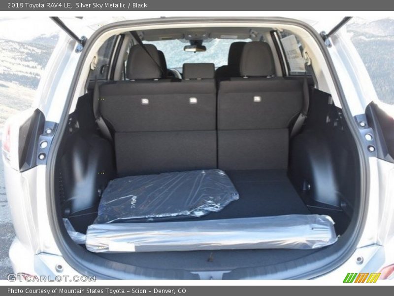 Silver Sky Metallic / Black 2018 Toyota RAV4 LE