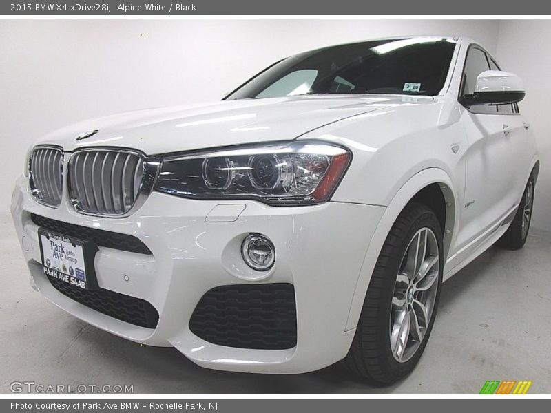 Alpine White / Black 2015 BMW X4 xDrive28i