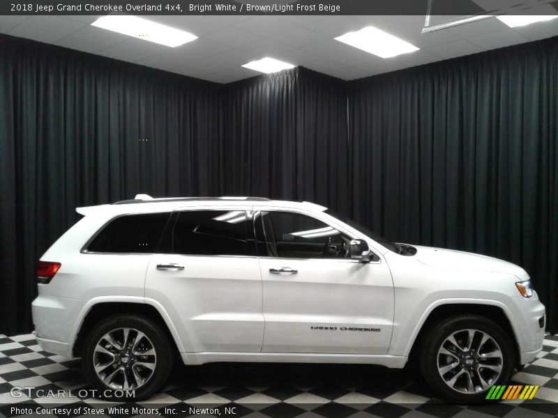 Bright White / Brown/Light Frost Beige 2018 Jeep Grand Cherokee Overland 4x4