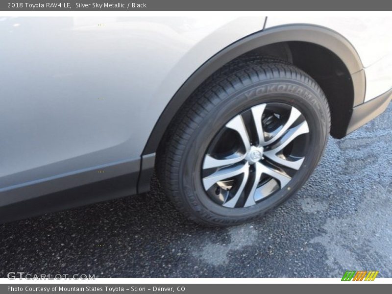 Silver Sky Metallic / Black 2018 Toyota RAV4 LE