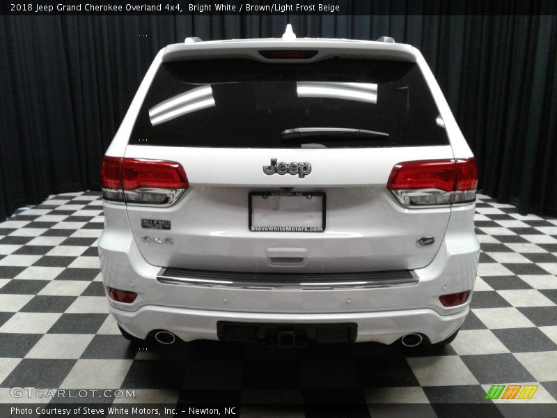 Bright White / Brown/Light Frost Beige 2018 Jeep Grand Cherokee Overland 4x4