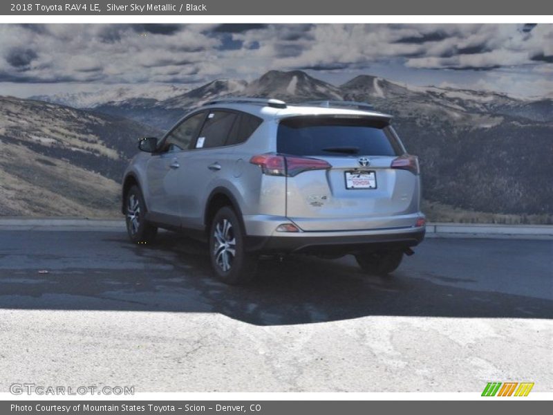 Silver Sky Metallic / Black 2018 Toyota RAV4 LE