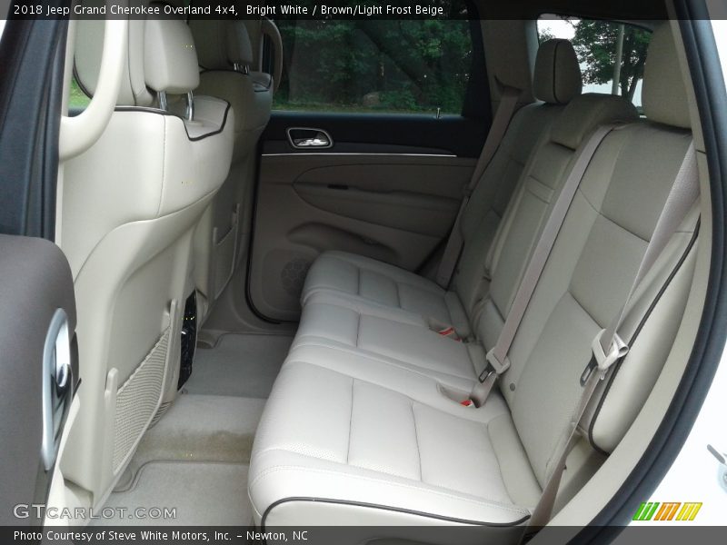 Bright White / Brown/Light Frost Beige 2018 Jeep Grand Cherokee Overland 4x4
