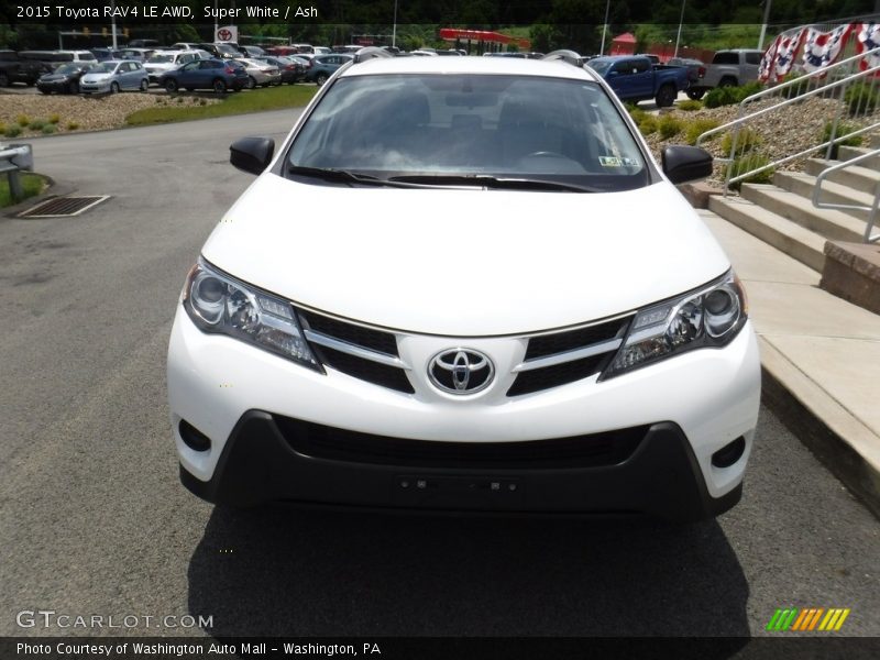 Super White / Ash 2015 Toyota RAV4 LE AWD