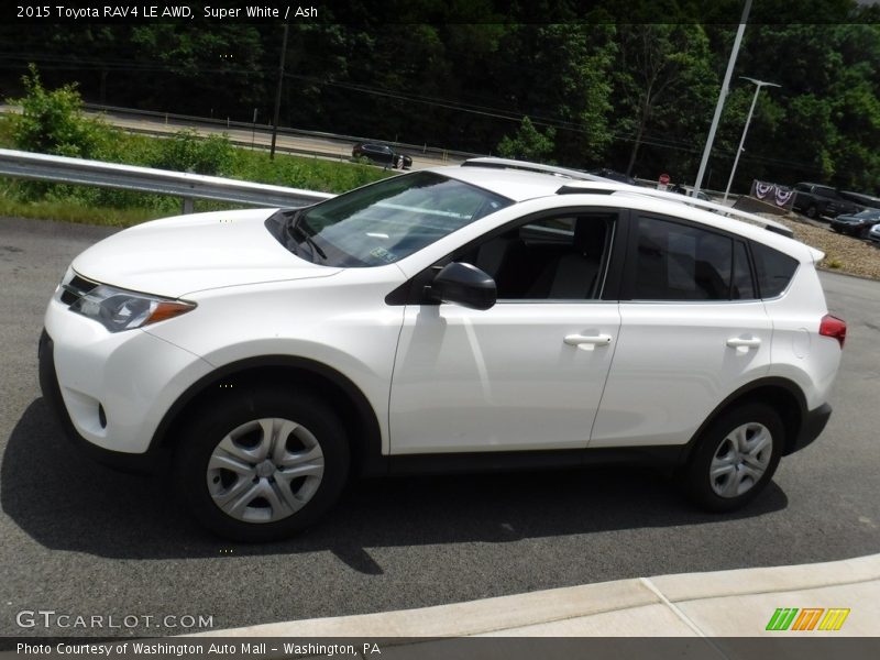Super White / Ash 2015 Toyota RAV4 LE AWD