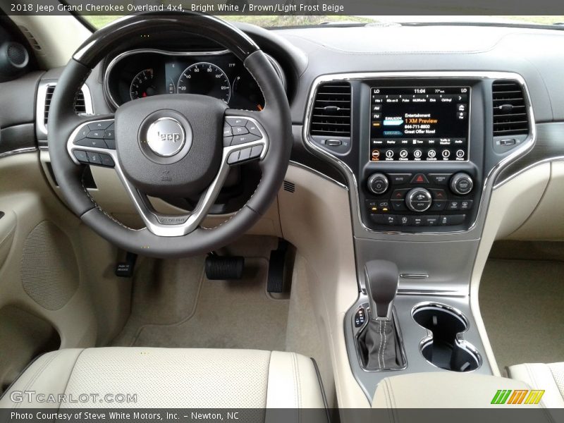 Bright White / Brown/Light Frost Beige 2018 Jeep Grand Cherokee Overland 4x4