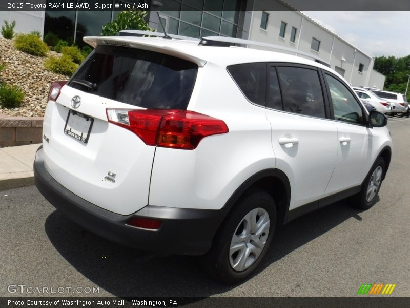 Super White / Ash 2015 Toyota RAV4 LE AWD