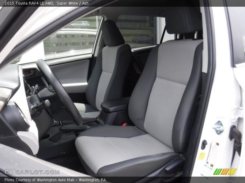 Super White / Ash 2015 Toyota RAV4 LE AWD