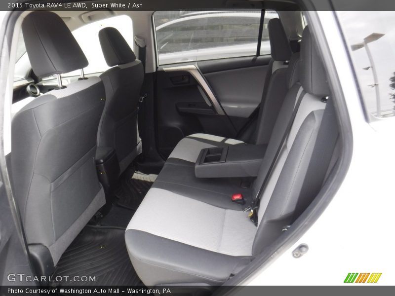 Super White / Ash 2015 Toyota RAV4 LE AWD