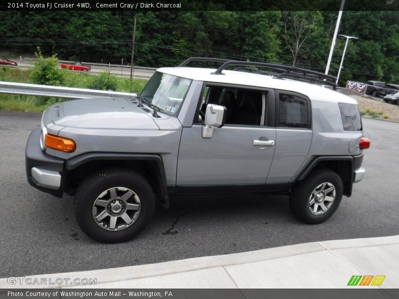 Cement Gray / Dark Charcoal 2014 Toyota FJ Cruiser 4WD