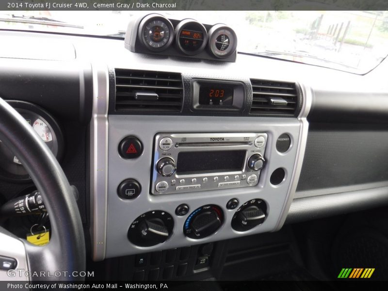 Cement Gray / Dark Charcoal 2014 Toyota FJ Cruiser 4WD