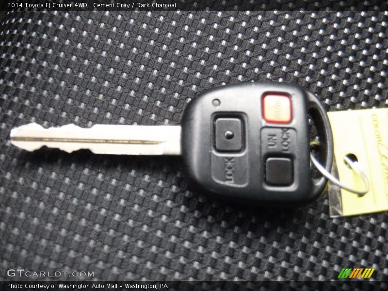 Cement Gray / Dark Charcoal 2014 Toyota FJ Cruiser 4WD