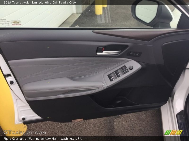 Wind Chill Pearl / Gray 2019 Toyota Avalon Limited