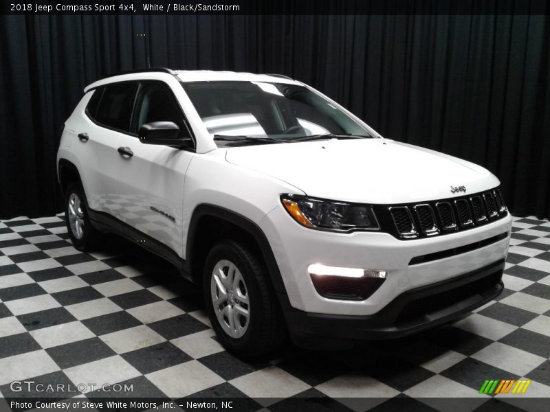White / Black/Sandstorm 2018 Jeep Compass Sport 4x4