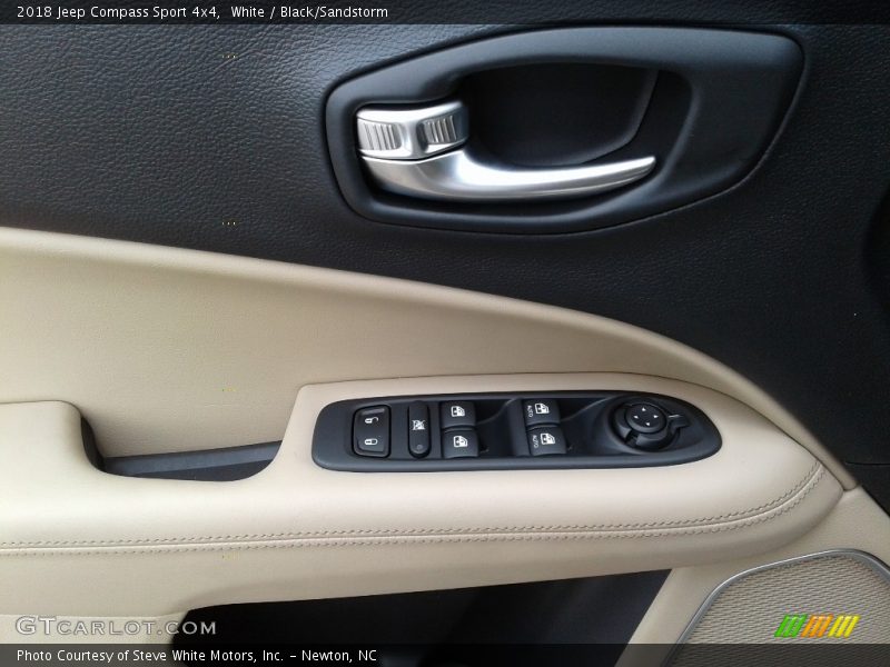 White / Black/Sandstorm 2018 Jeep Compass Sport 4x4