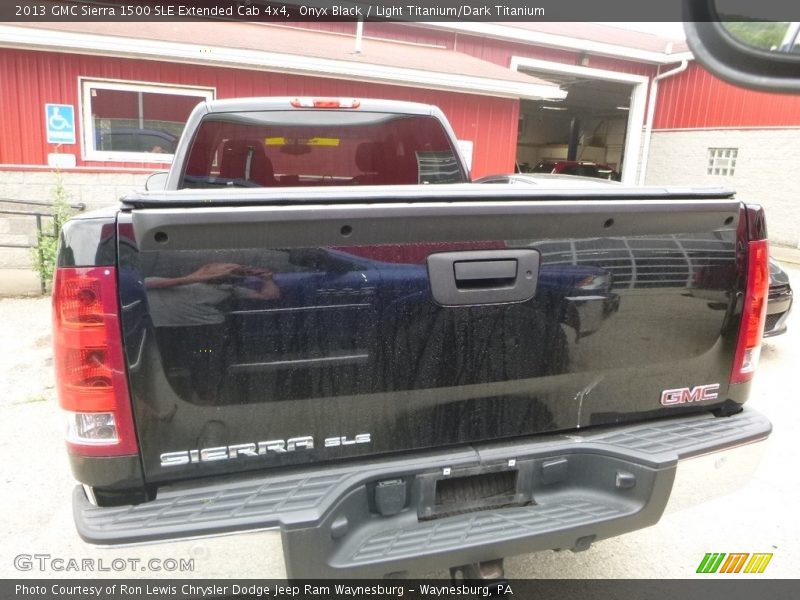 Onyx Black / Light Titanium/Dark Titanium 2013 GMC Sierra 1500 SLE Extended Cab 4x4