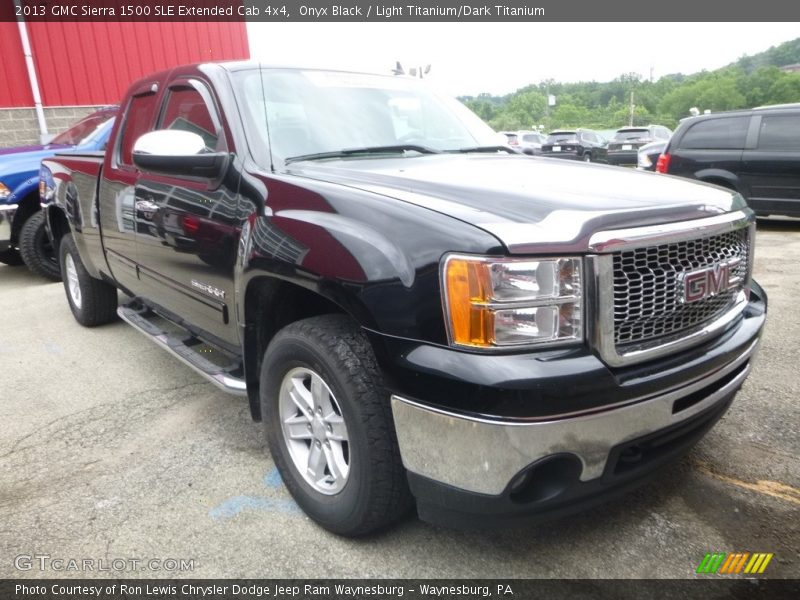 Onyx Black / Light Titanium/Dark Titanium 2013 GMC Sierra 1500 SLE Extended Cab 4x4