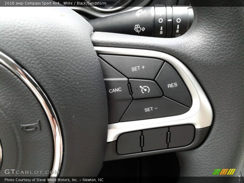 White / Black/Sandstorm 2018 Jeep Compass Sport 4x4