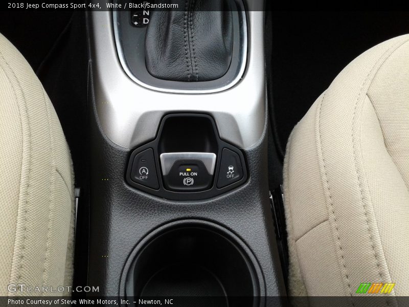 White / Black/Sandstorm 2018 Jeep Compass Sport 4x4