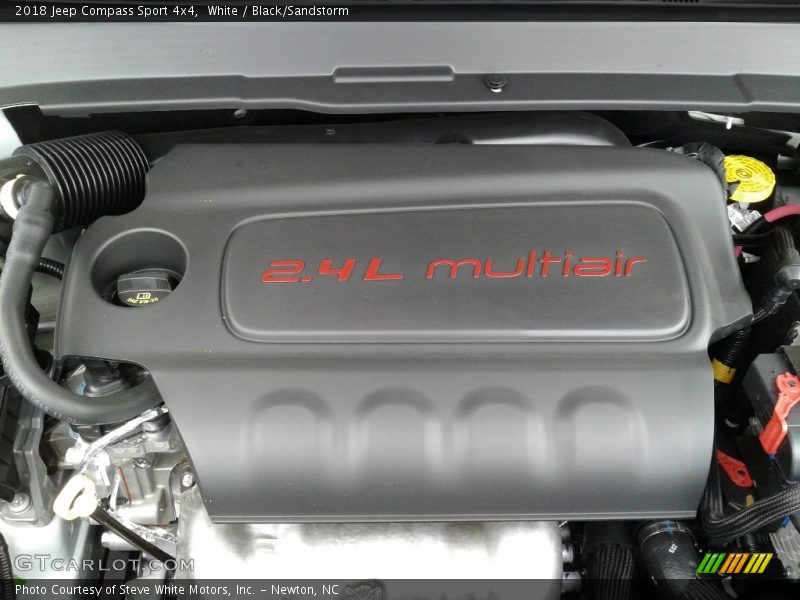 White / Black/Sandstorm 2018 Jeep Compass Sport 4x4