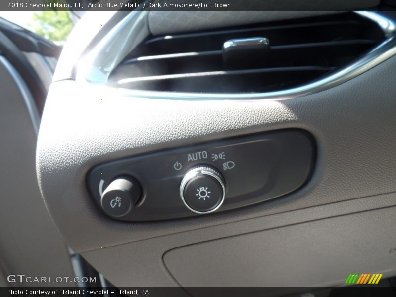 Arctic Blue Metallic / Dark Atmosphere/Loft Brown 2018 Chevrolet Malibu LT